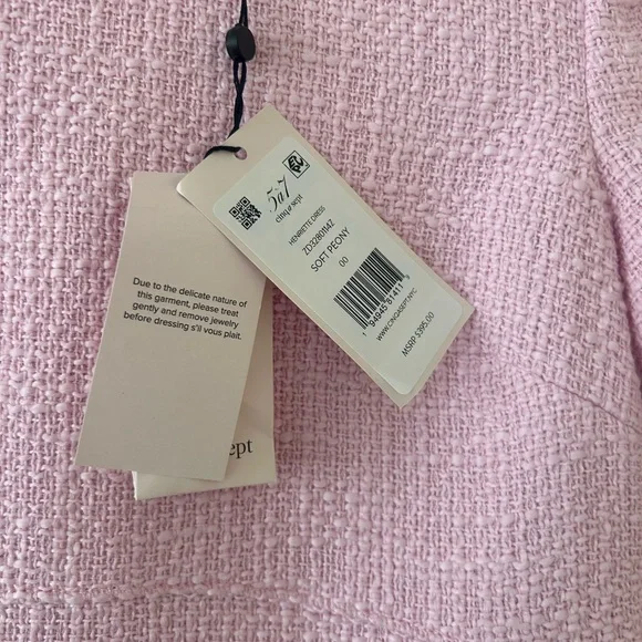 Cinq a Sept Chic Pink Tweed dress Sz 00 new gold buttons - Picture 7 of 8